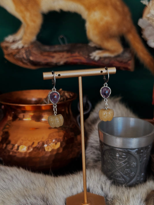 Erntezauber – Silberne Kürbis-Ohrringe mit Amethyst und gelbem Aventurin