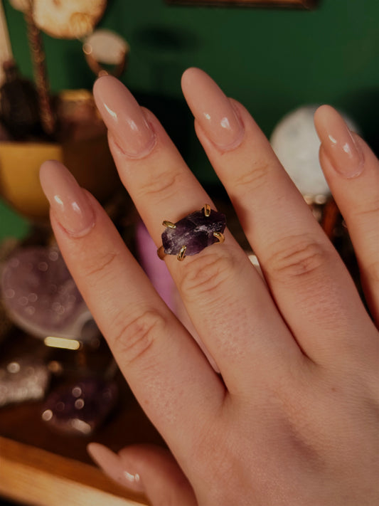 Violet Core – Ring
