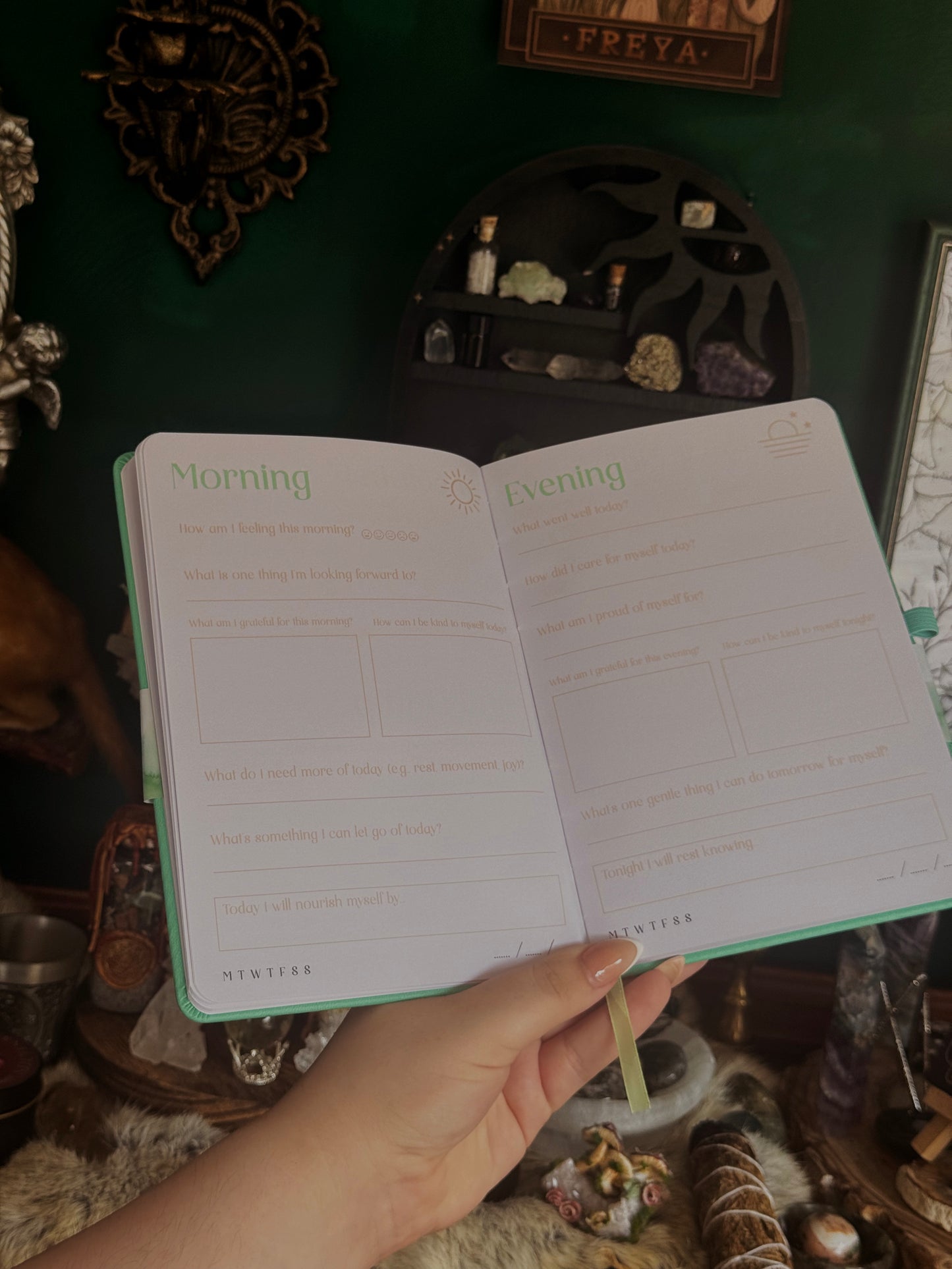 Spirituelles Notizbuch – Journal für Manifestation, Tarot & Grimoire