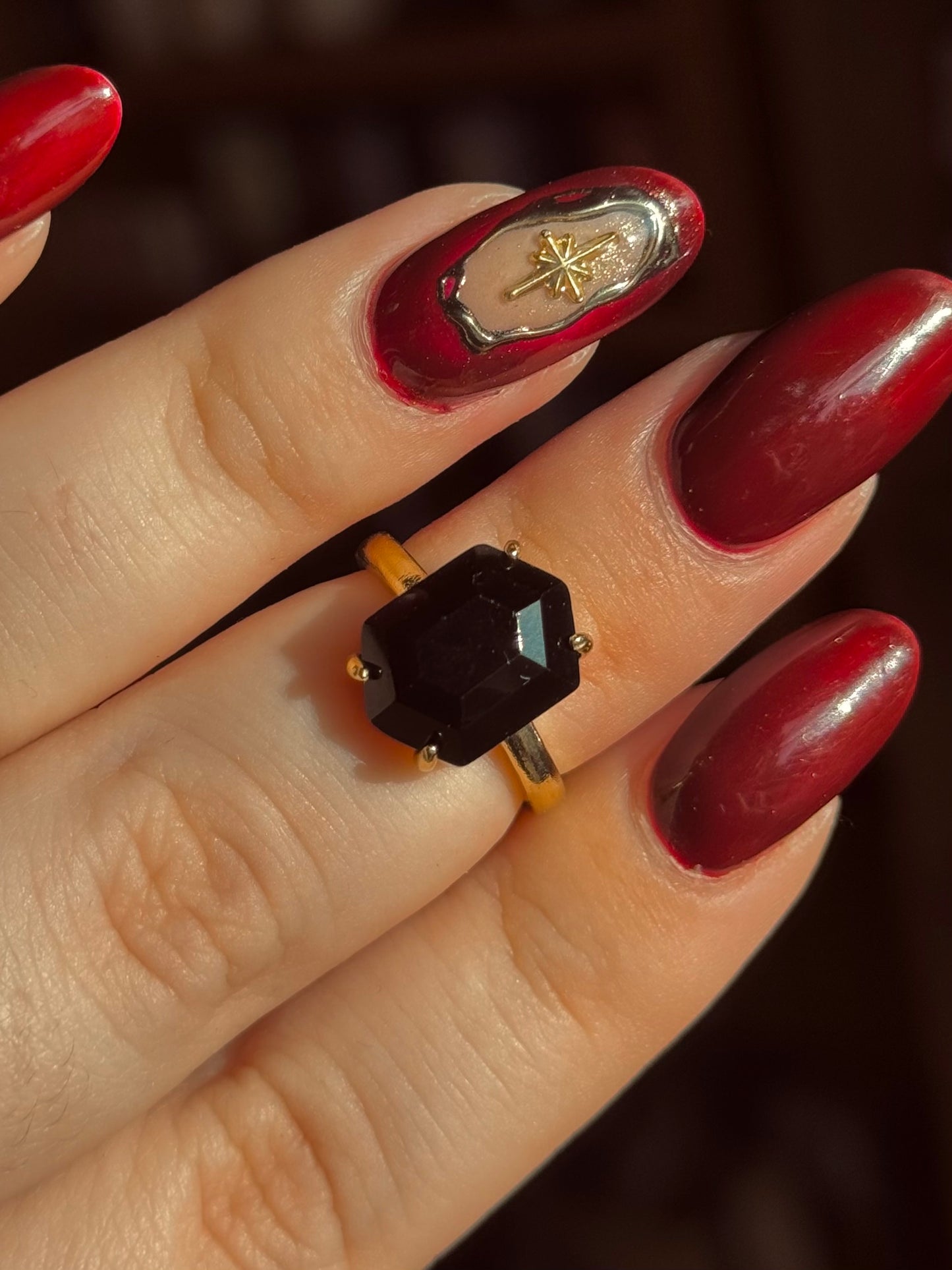 Dark Balance – Ring